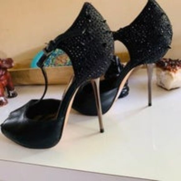 Sam Edelman Scarlett Spiked Heels - Picture 4 of 7